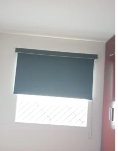 roller blackout gris